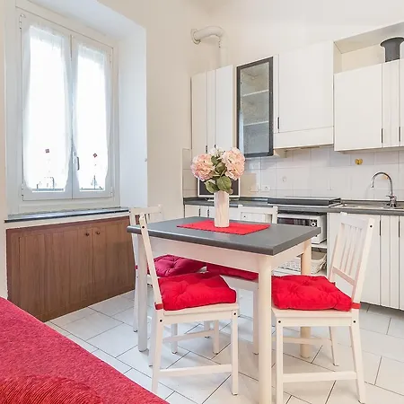 Alessia's Flat- Wagner Apartment Milan